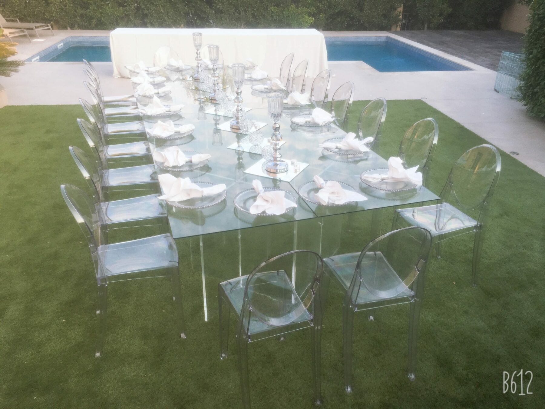 Acrylic glass table deals
